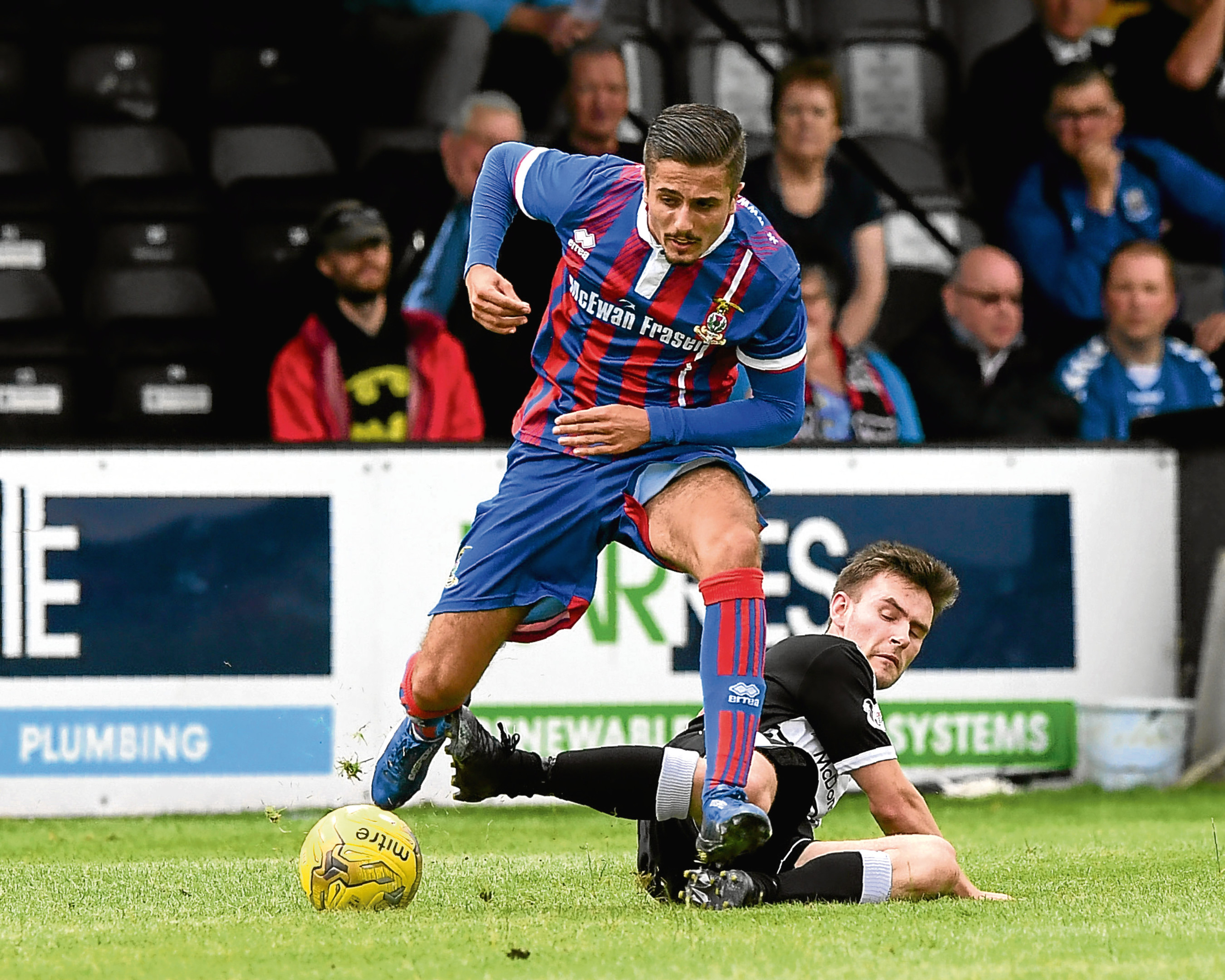 Elgin City midfielder Scott Smith.