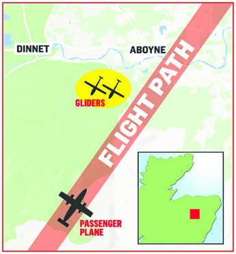 Map showing the flight path of a passenger plane and the gliders near Aboyne in Aberdeenshire.
