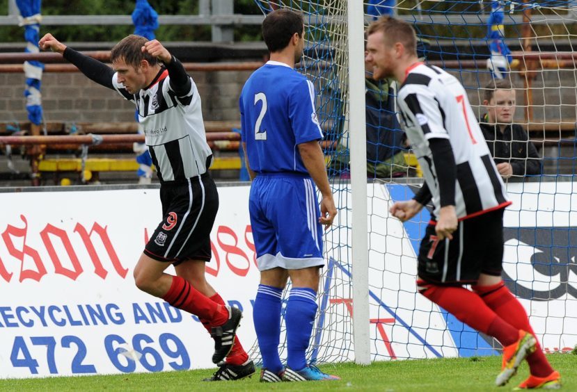 Wyness scoring for Elgin against one of his many former clubs.