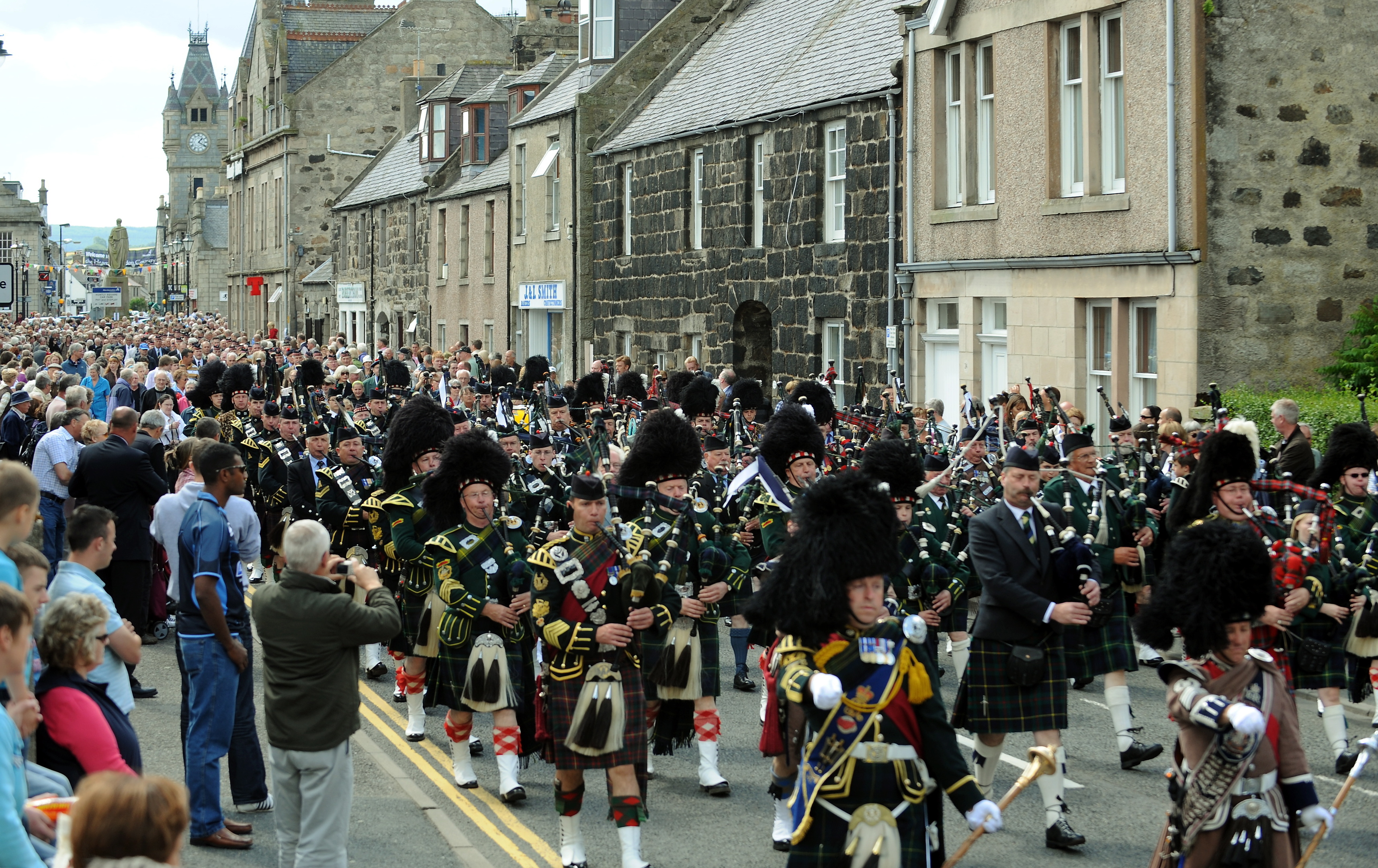 A Gordon Highlanders Homecoming parade in Huntly.