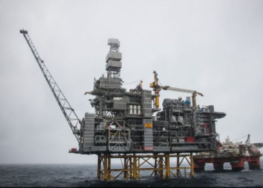 Mariner platform with the Safe Boreas. Photo credit: Jamie Baikie/Statoil