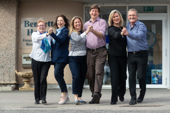 (L-R) Heather Morrison (Forget Me Not Club), Lesley Fletcher (Forget Me Not Club), Annie Humphrey (volunteer dance teacher), Alexander Burnett MSP, Julie Goddard (Bancon Homes), John I’Anson (Julie’s dance partner).