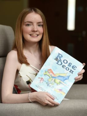 Holly Simpson of Forres launches her book yesterday (Thurs) in the Netley Centre of the Highland Hospice in Inverness.
Picture by Sandy McCook.