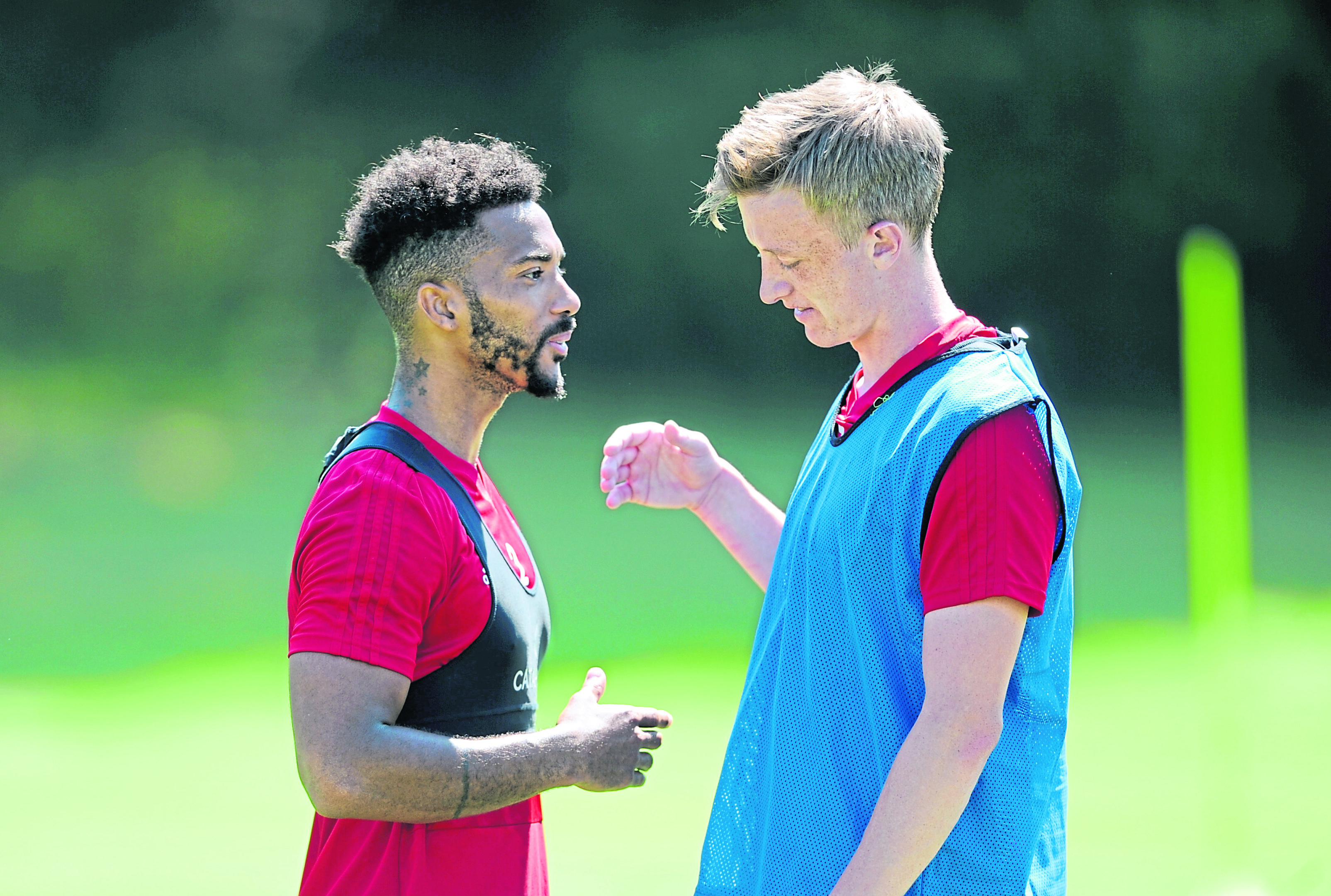 Shay Logan and Chris Forrester at training in Cork.
Picture by Darrell Benns.