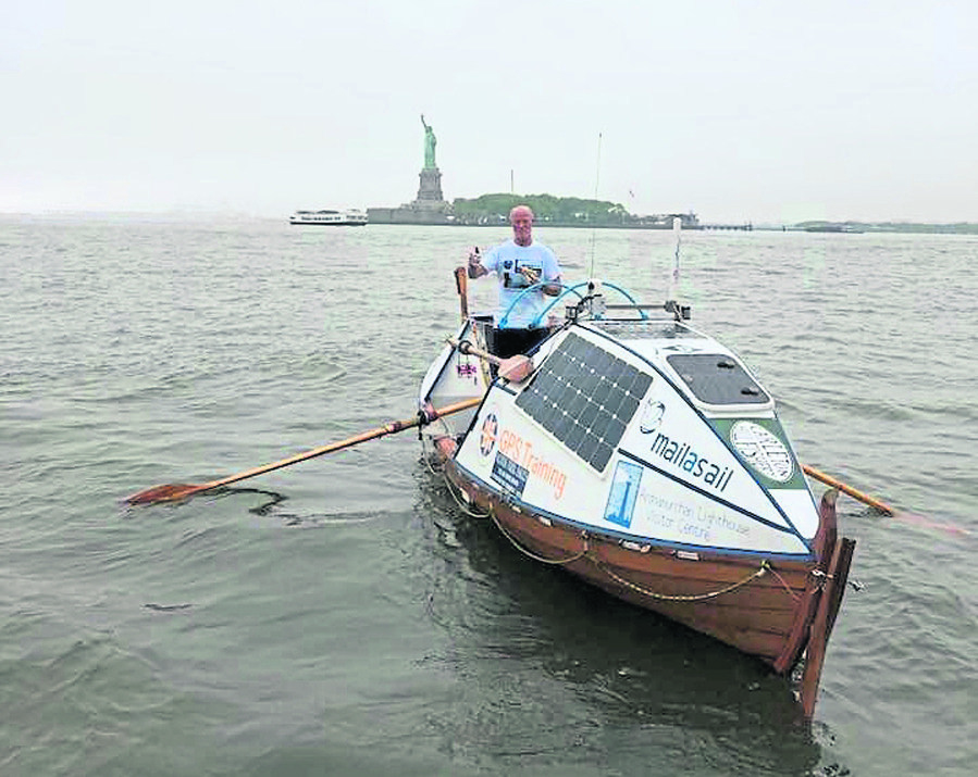 Duncan Hutchison leaving New York as he rows across the Atlantic.