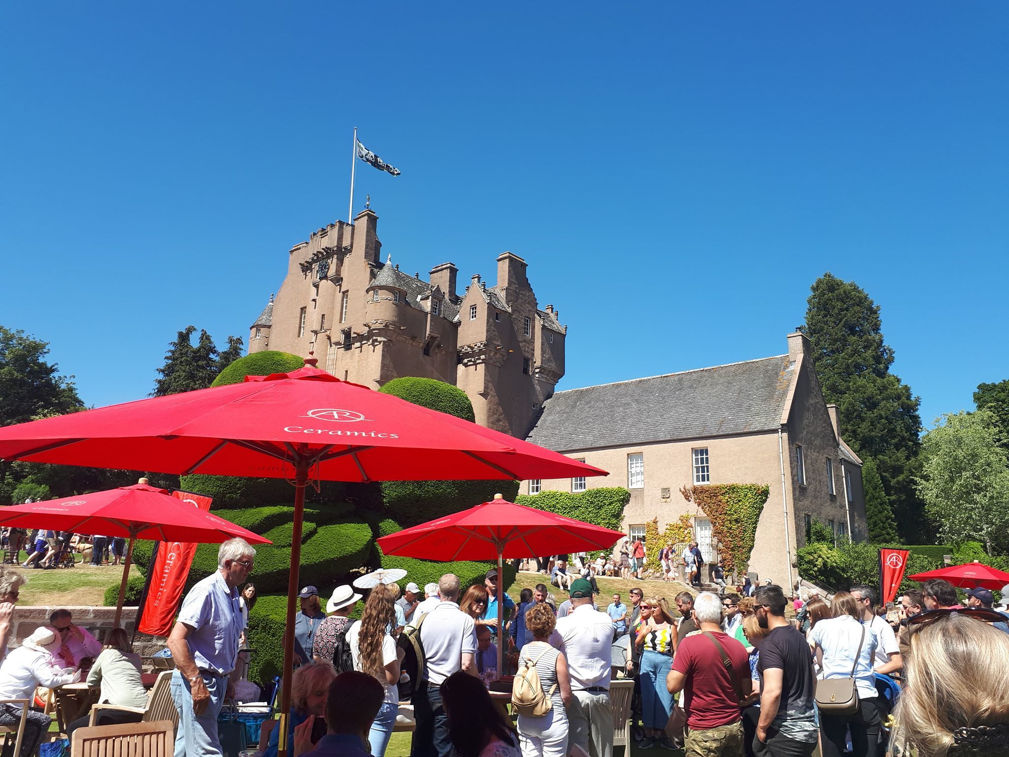 Thousands of people flocked to Crathes Castle for the BBC's Antique Road Show as they set up filming for two new episodes.