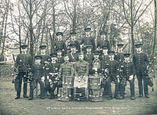 The 8th Btn Seaforth Highlanders Pipe Band pictured in 1914