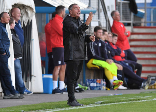 Jim McInally's Peterhead are in the sights of title-chasing Clyde.