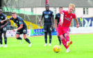 Aberdeen's Gary Mackay Steven scores to make it 1-0.