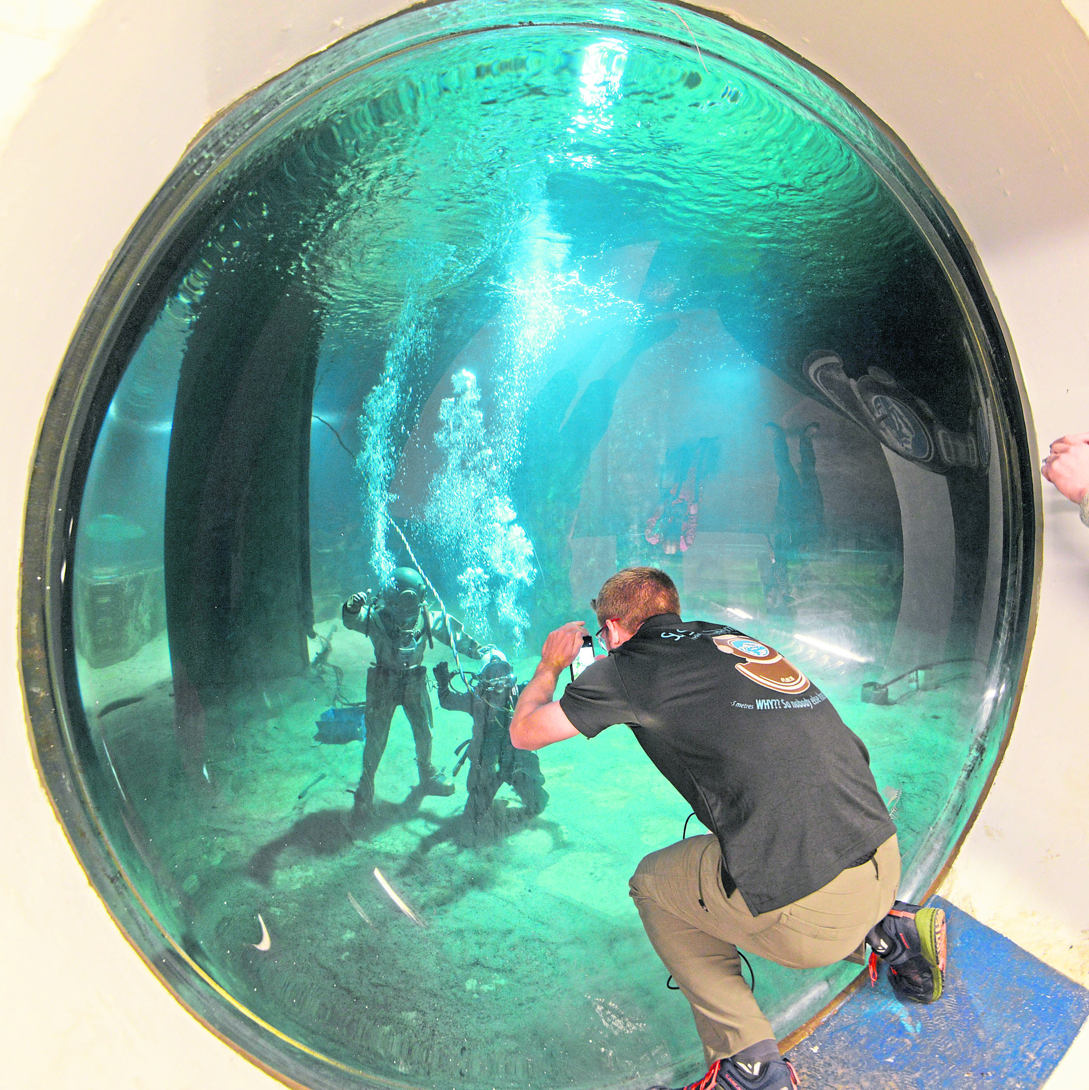 The view through the hemispherical window Paul (Ginge) Guiver tries out his vintage suit in the tank at Fort Williams Underwater Centre. Picture Iain Ferguson.
