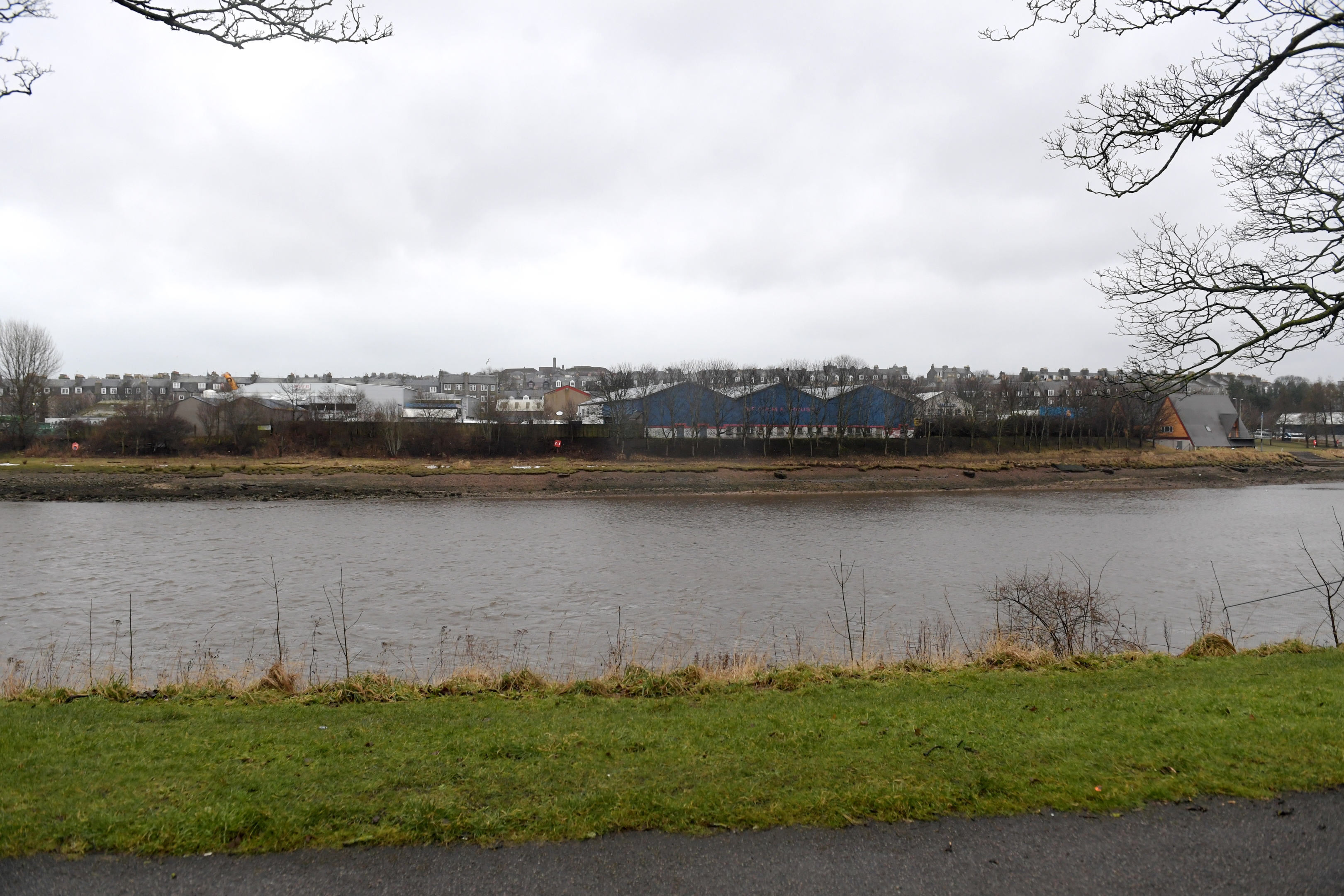 Land on the South side of the River Dee between Victoria Bridge and Aberdeen University Boat Club, where Aberdeen Harbour Group want to build houses. Photo taken fron North Esplanade West.
06/03/18.
Picture by KATH FLANNERY