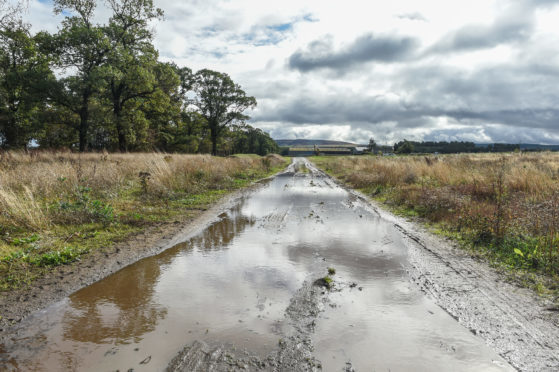 Concerns have been raised about the condition of the road leading to the Linkwood Primary School site.