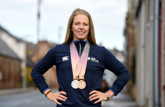 Evans is a double medallist from the Commonwealth Games in 2018.
