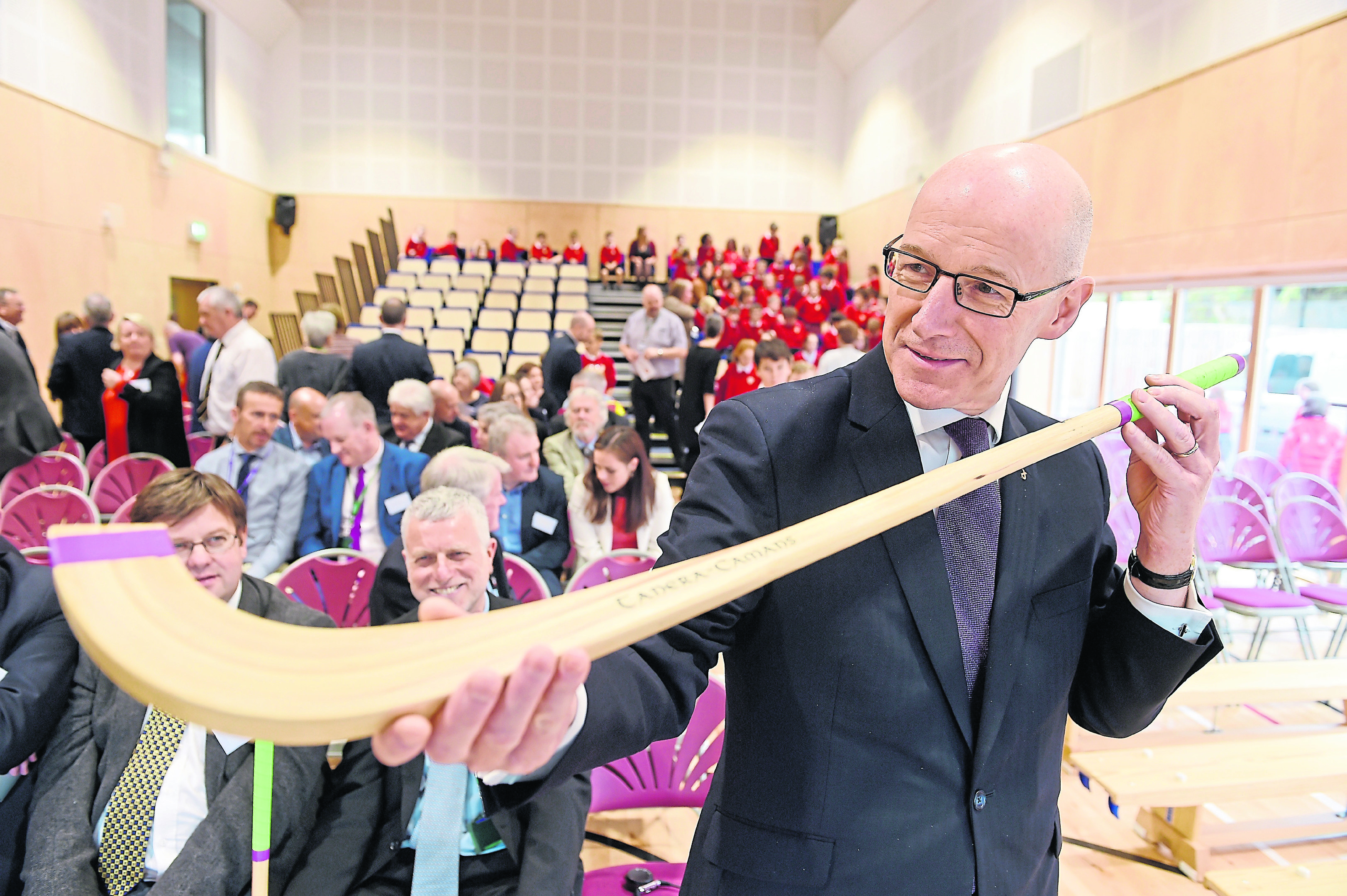 Dewputy Firstr Minister and Secretary for Education, John Swinney yestereday oficially openned the new Gaelic Medium Primary School in Portree, Skye.