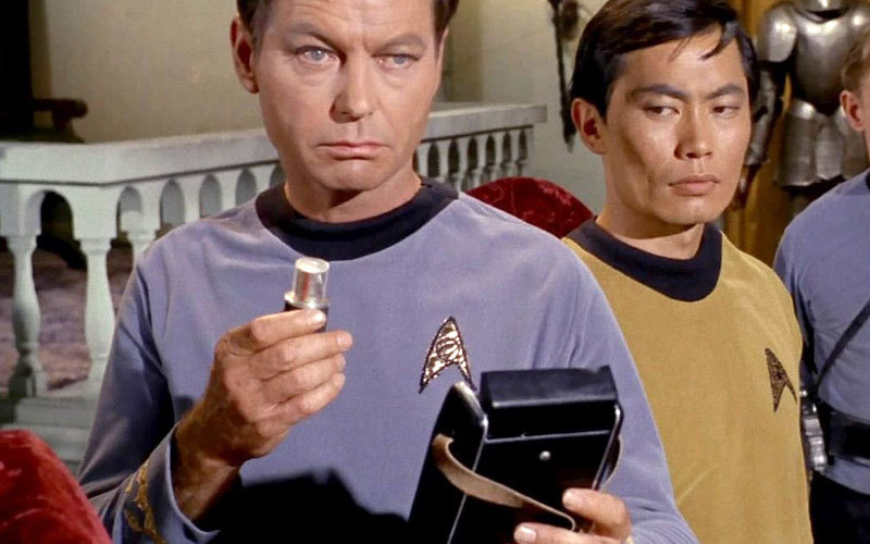 McCoy with his medical tricorder | Photo: CBS Home Entertainment