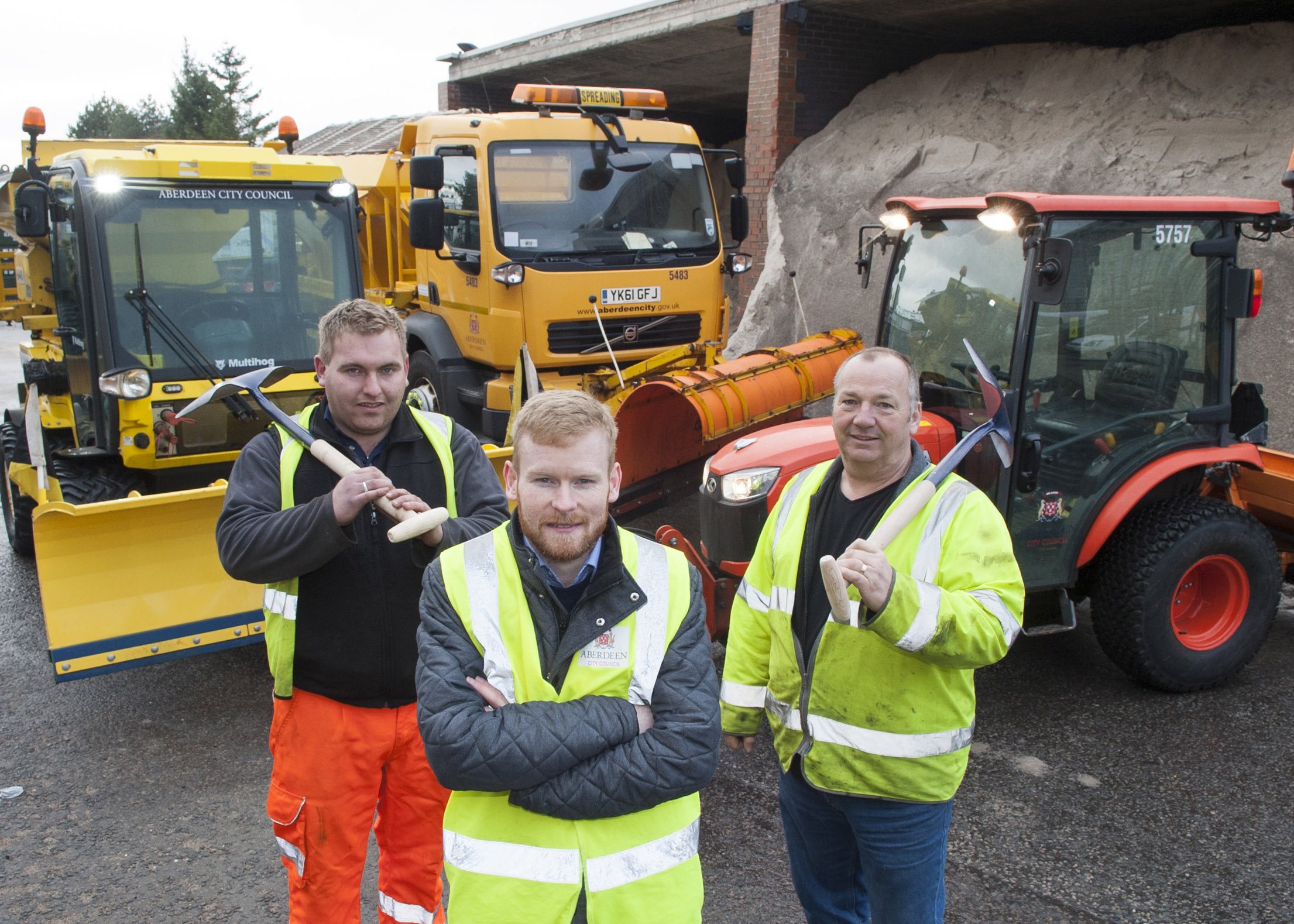 Depot staff, L-R George Anderson,  Councillor Ross Grant and Graeme Ferries