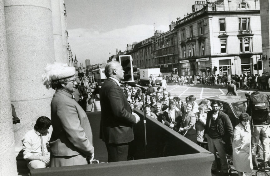 Lord Provost Henry Rae speaks at the opening of the refurbished Music Hall in 1986.