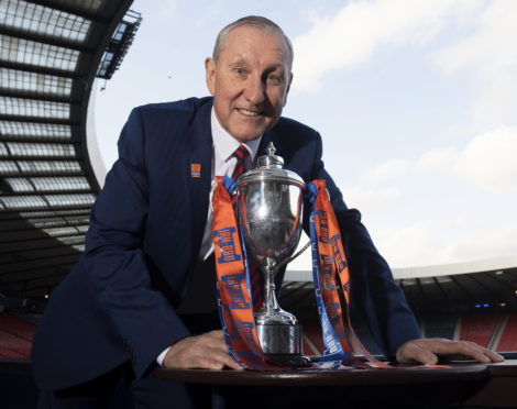 21/11/18
HAMPDEN PARK - GLASGOW
Terry Butcher at Hampden Park for the Irn Bru Cup Semi-Final Draw.