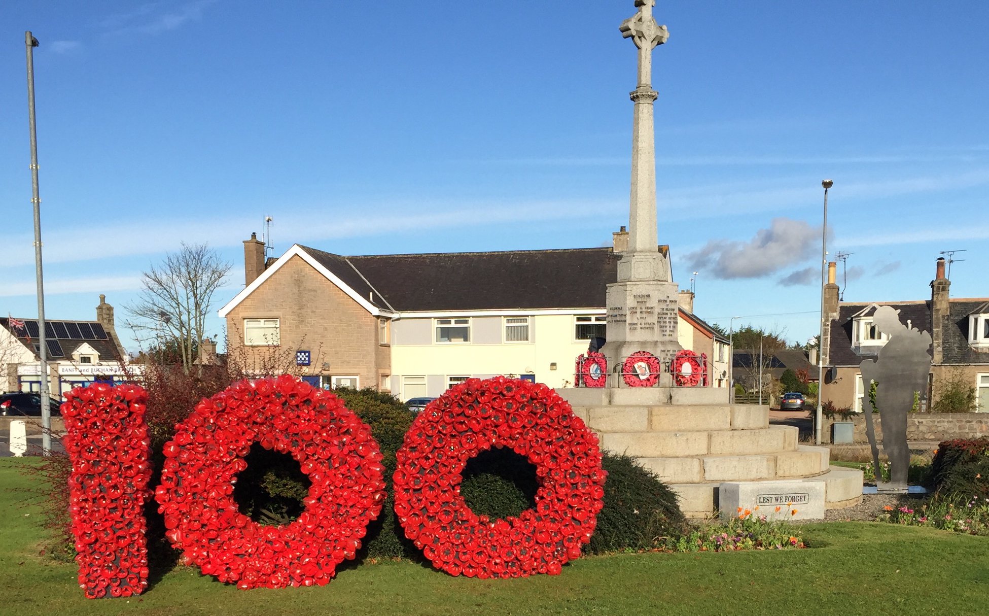 Mintlaw war memorial has been decorated to mark 100 years since the First World War.