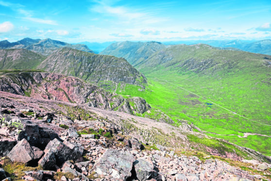 The ridge of Buachaille Etive Beag.