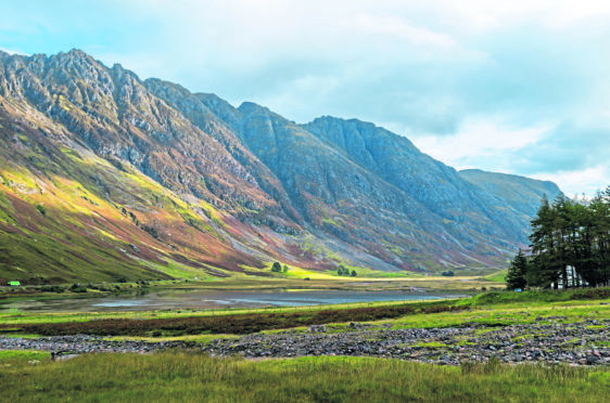 Aonach Eagach ridge above Loch Achtriochtan in Glencoe.