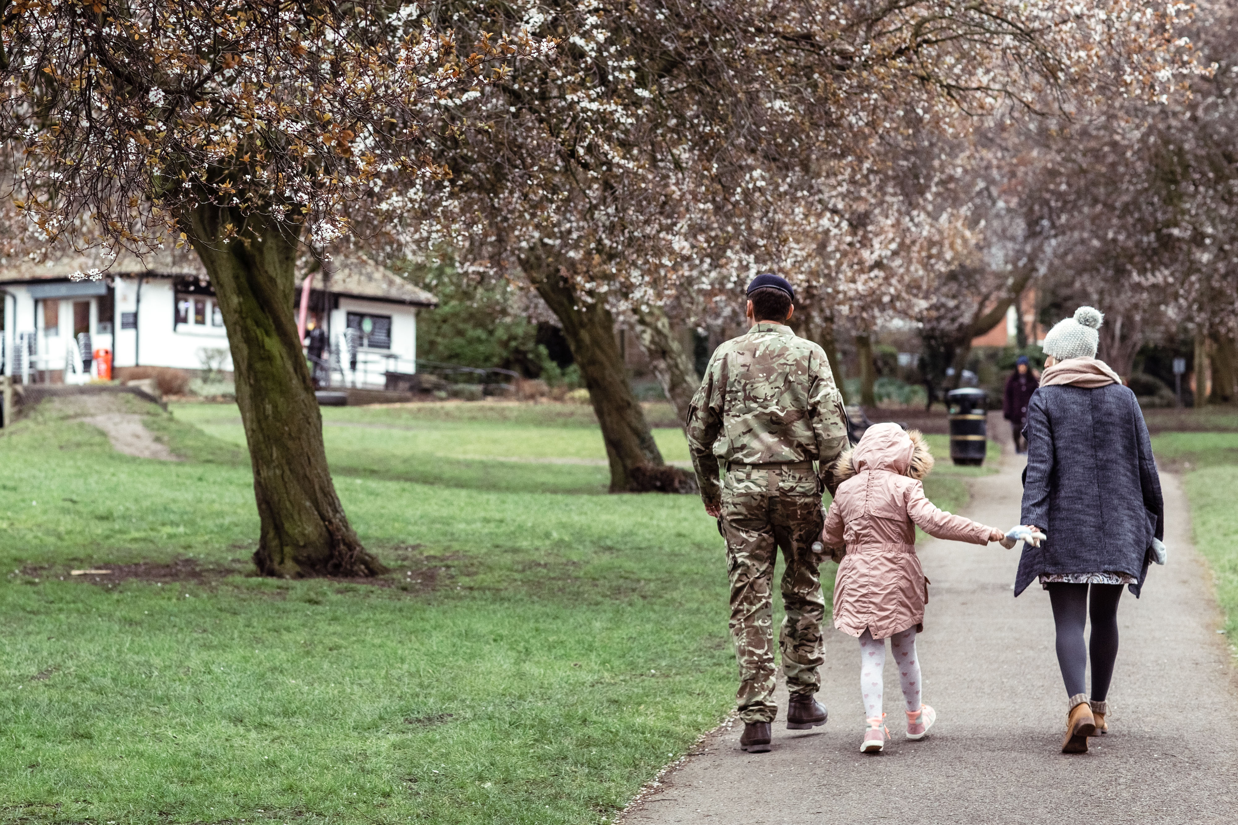 A new survey reveals the difficulties faced by armed forces personnel at Christmas.