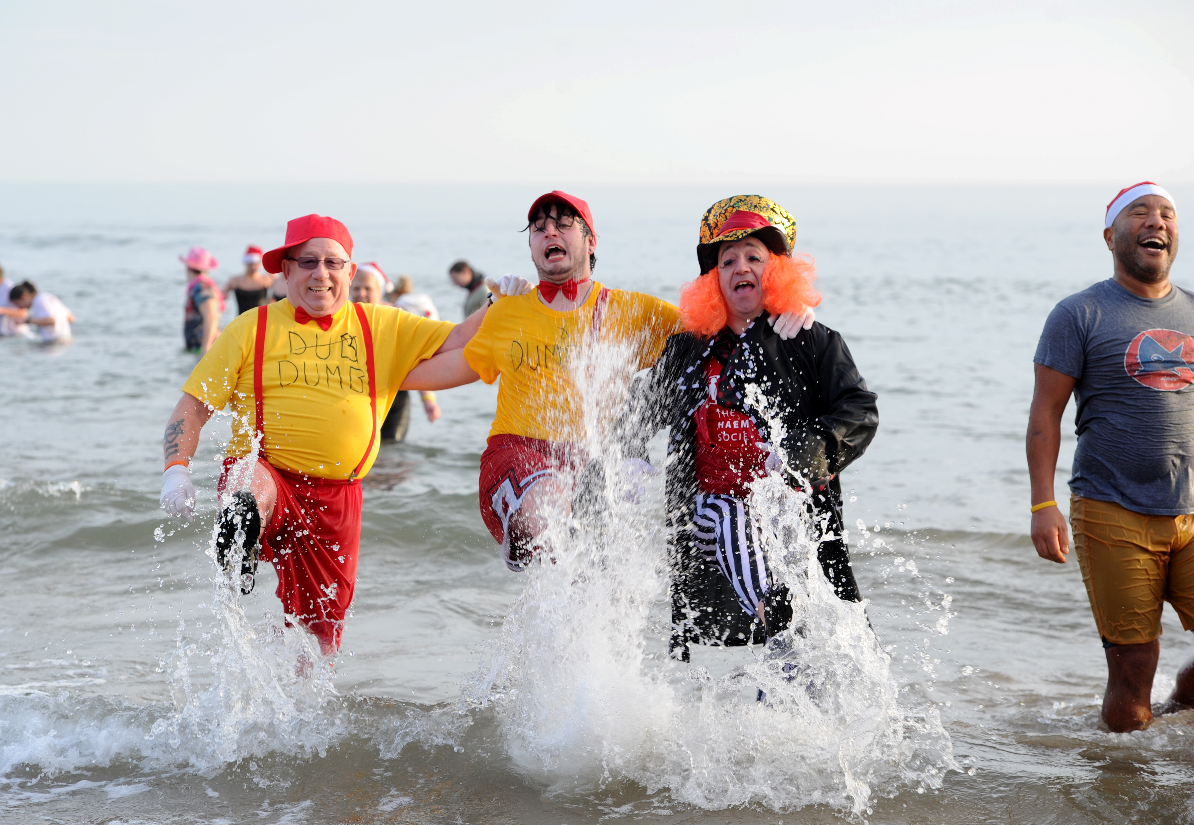 Hundreds took part in the Boxing Day Nippy Dipper at Aberdeen Beach. (Picture by Darrell Benns)