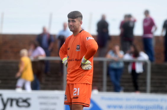 Kyle Gourlay in action for Elgin City.