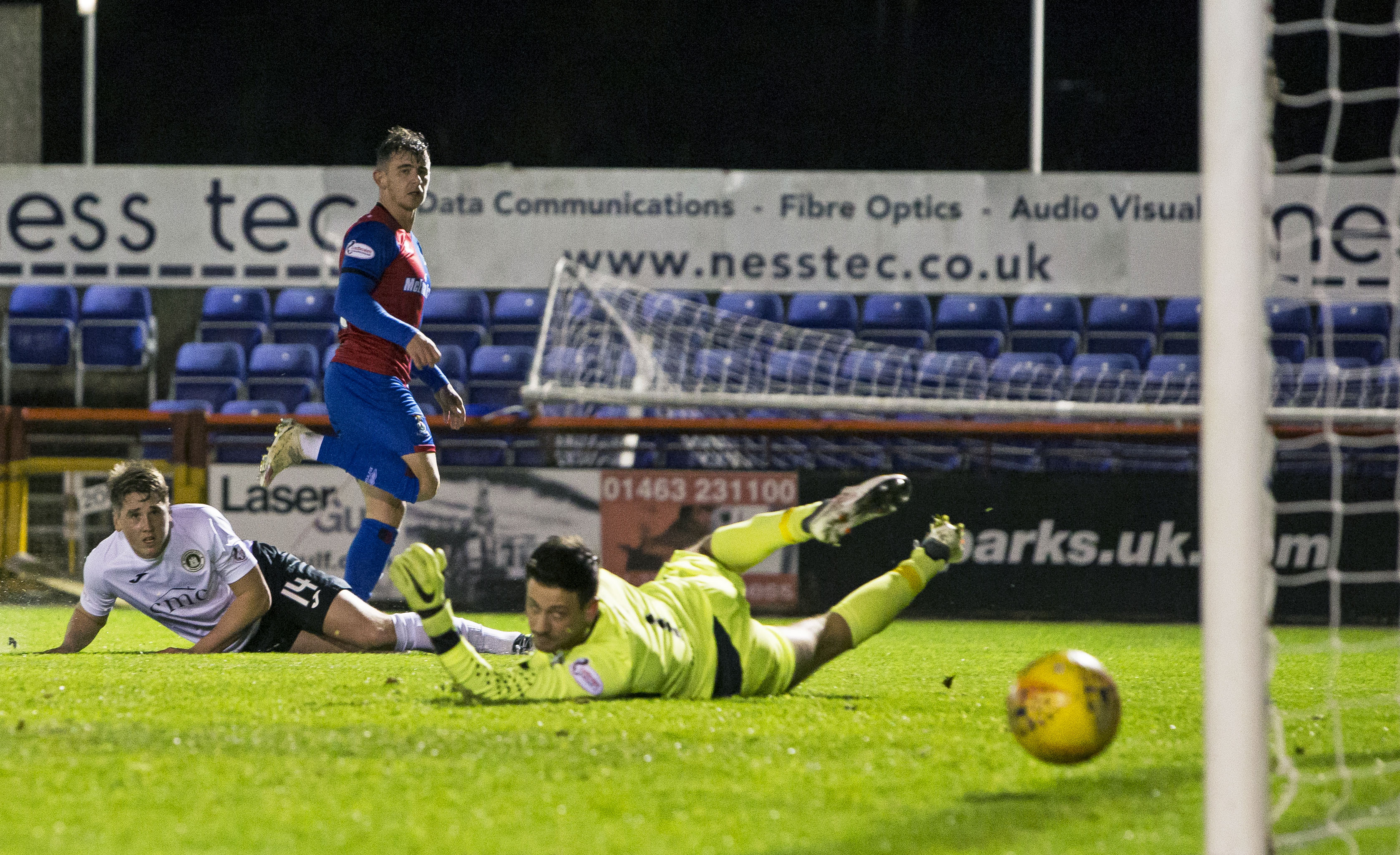 04/12/18 WILLIAM HILL SCOTTISH CUP 3RD ROUND REPLAY
INVERNESS CT v EDINBURGH CITY
TULLOCH CALEDONIAN STADIUM - INVERNESS
Inverness CT's Aaron Doran scores the 6th goal to make it 6-1