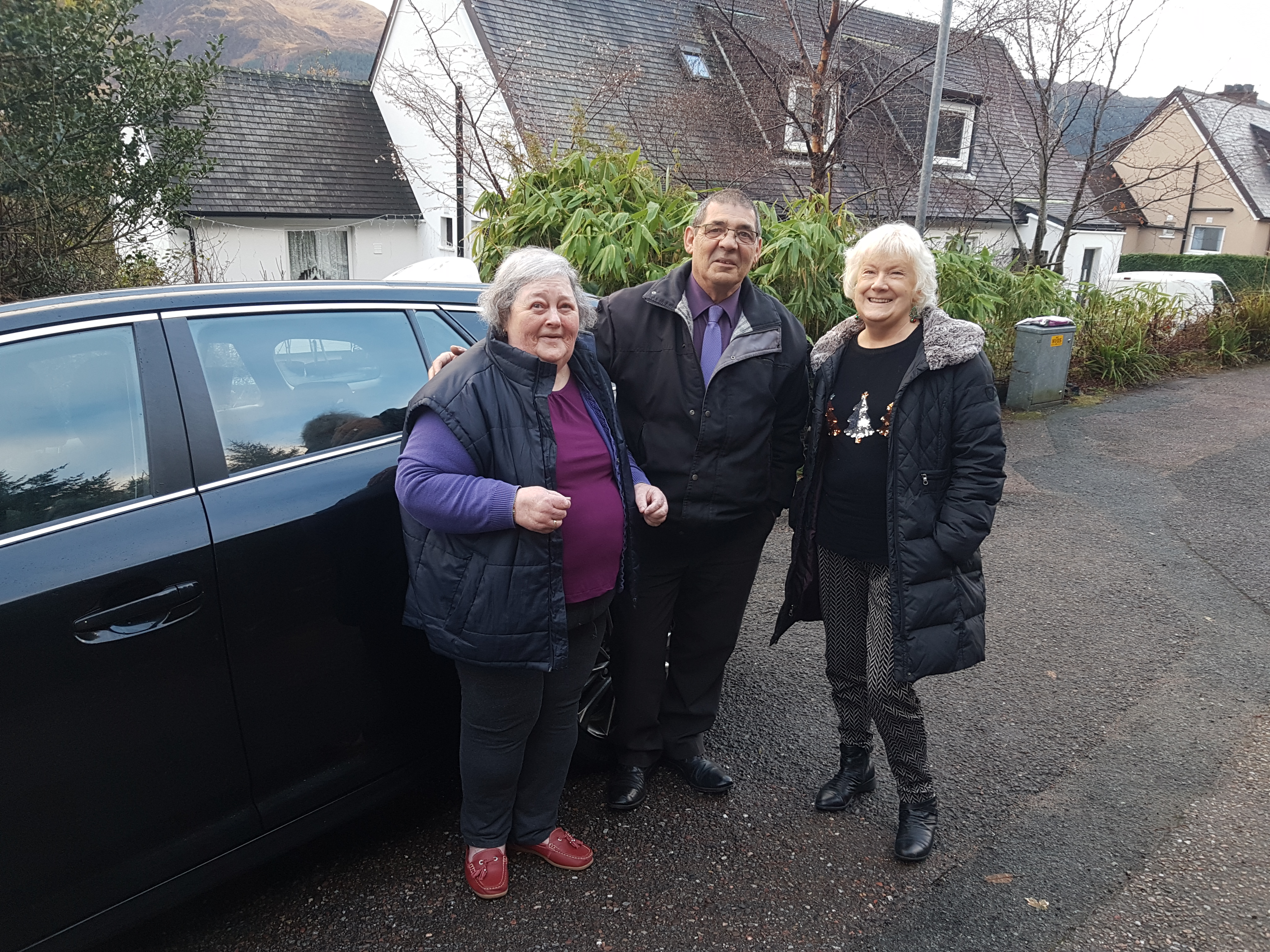 Kidney dialysis patients Jean MacIntosh and Brenda Hamilton with their taxi driver