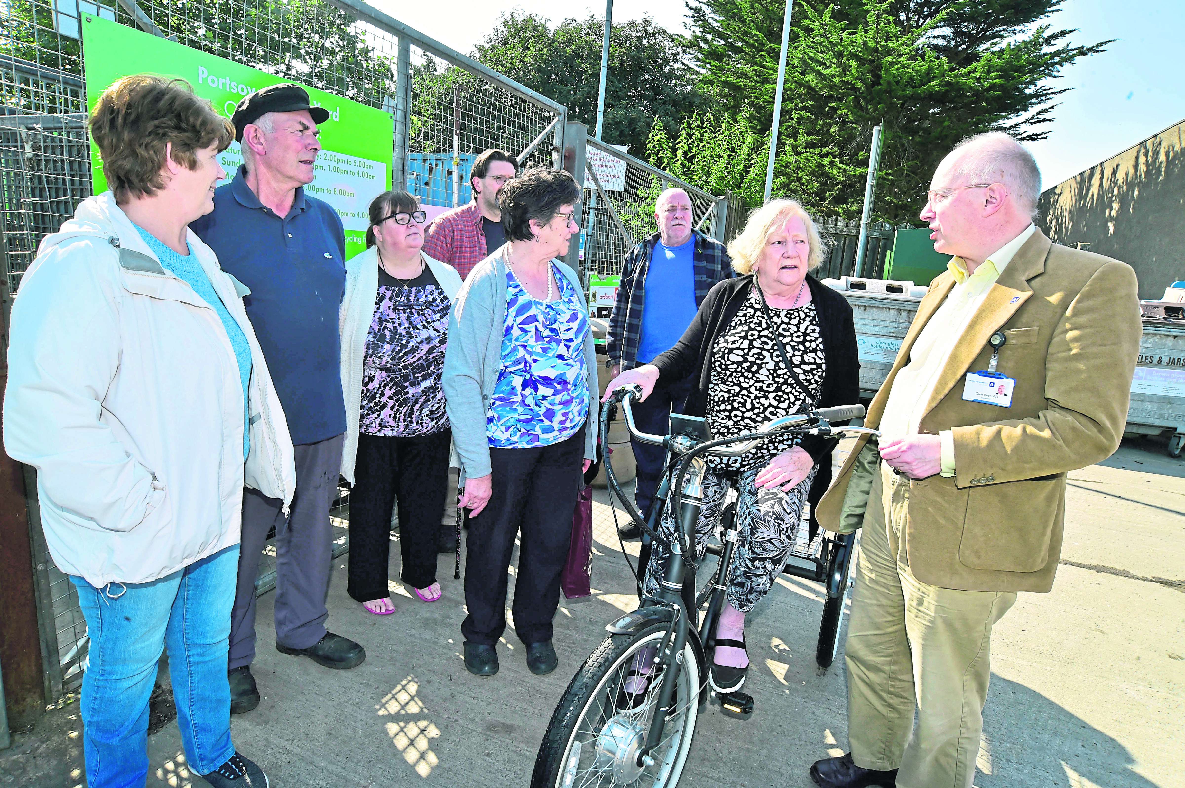 Councillor Glen Reynolds talks to local residents affected by the proposed closure at the Portsoy waste site.