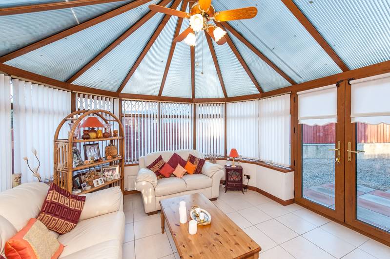 Conservatory: Bright and airy conservatory, incorporating patio doors leading to the rear garden