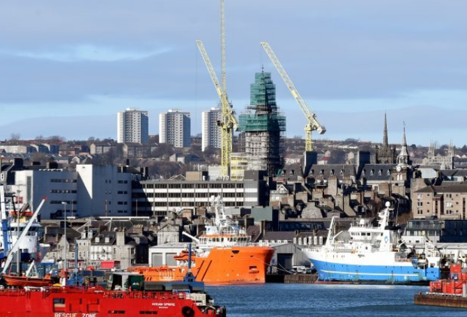 The Aberdeen and Grampian Chamber of Commerce warned the inquiry that being able to export the supply chain is part of what "anchors" oil firms to the north-east.