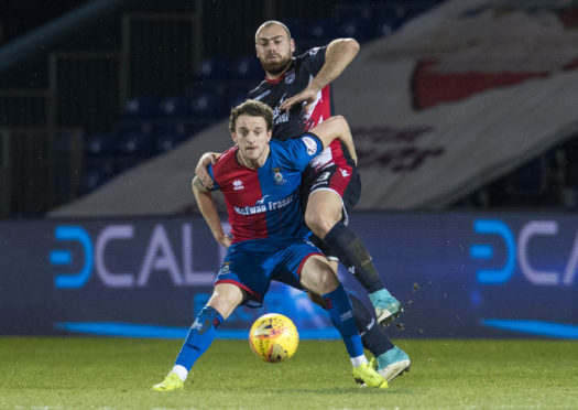 11/02/19 WILLIAM HILL SCOTTISH CUP 5TH ROUND
ROSS COUNTY v INVERNESS CT
THE GLOBAL ENERGY STADIUM - DINGWALL
Inverness CT's Tom Walsh (L) in action with Ross County's Kenny Van Der Weg.