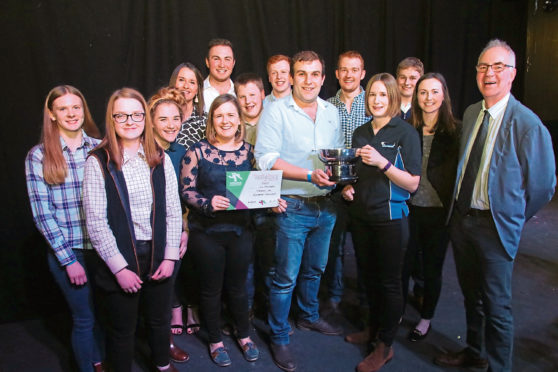 The winning team from Mearns JAC along with Alison Mackie of W & W Mackie and judge Andrew Peddie.