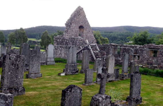 Work to restore the Tullich Kirk will resume next month.