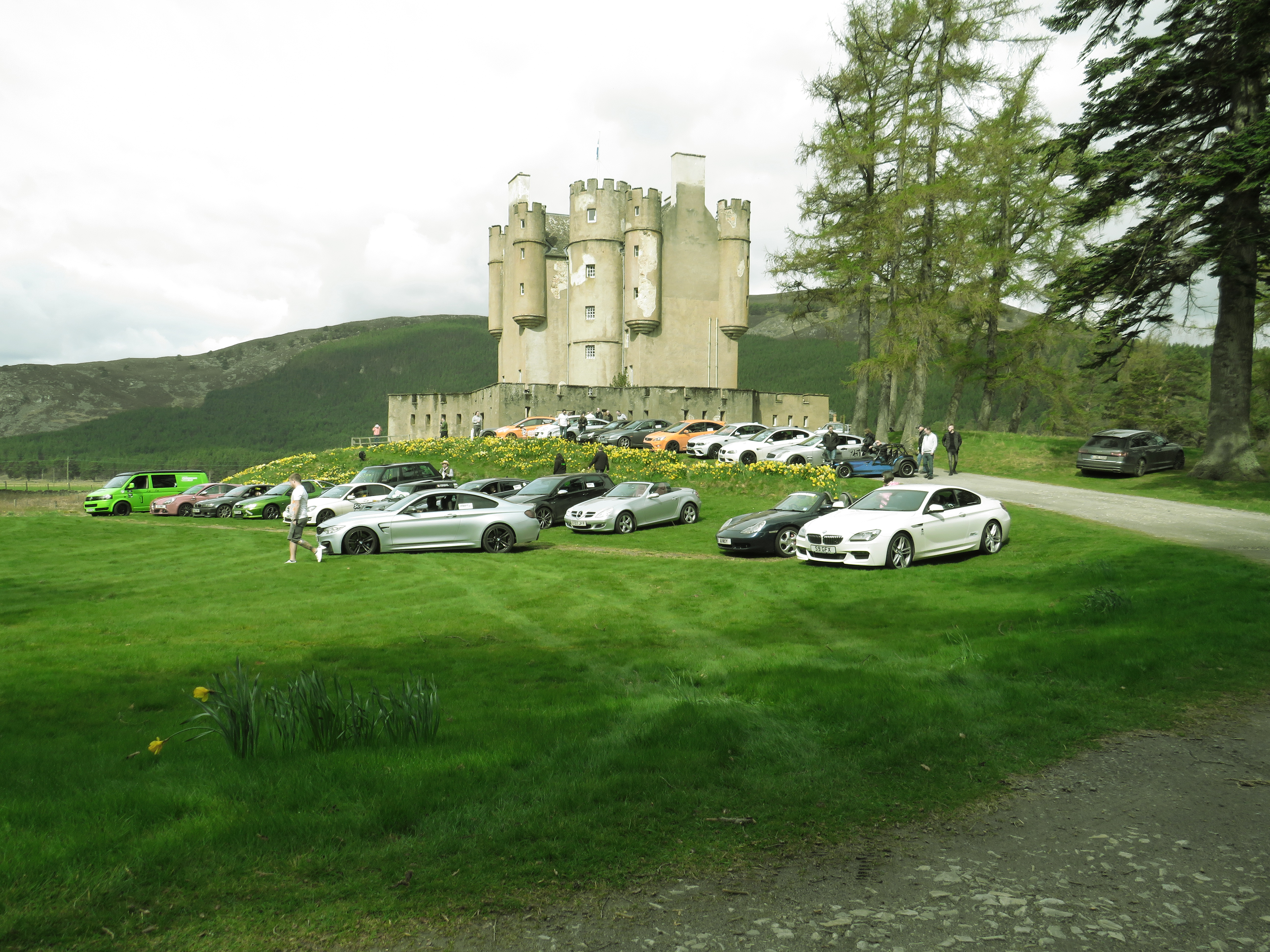 The convoy enjoys a break at Braemar Castle.