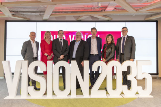 (L-R): Trevor Garlick (ONE), Deirdre Michie (Oil & Gas UK), Stuart Payne (OGA), Andy McDonald (Scottish Enterprise), Andy Samuel (OGA), Colette Cohen (OGTC) and Steve Phimister (Shell U.K. Ltd)