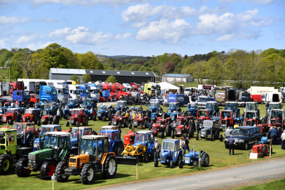 TURRIFF VINTAGE CAR AND VEHICLE RALLY.

A LARGE DISPLAY OF VINTAGE TRACTORS AT TURRIFF.