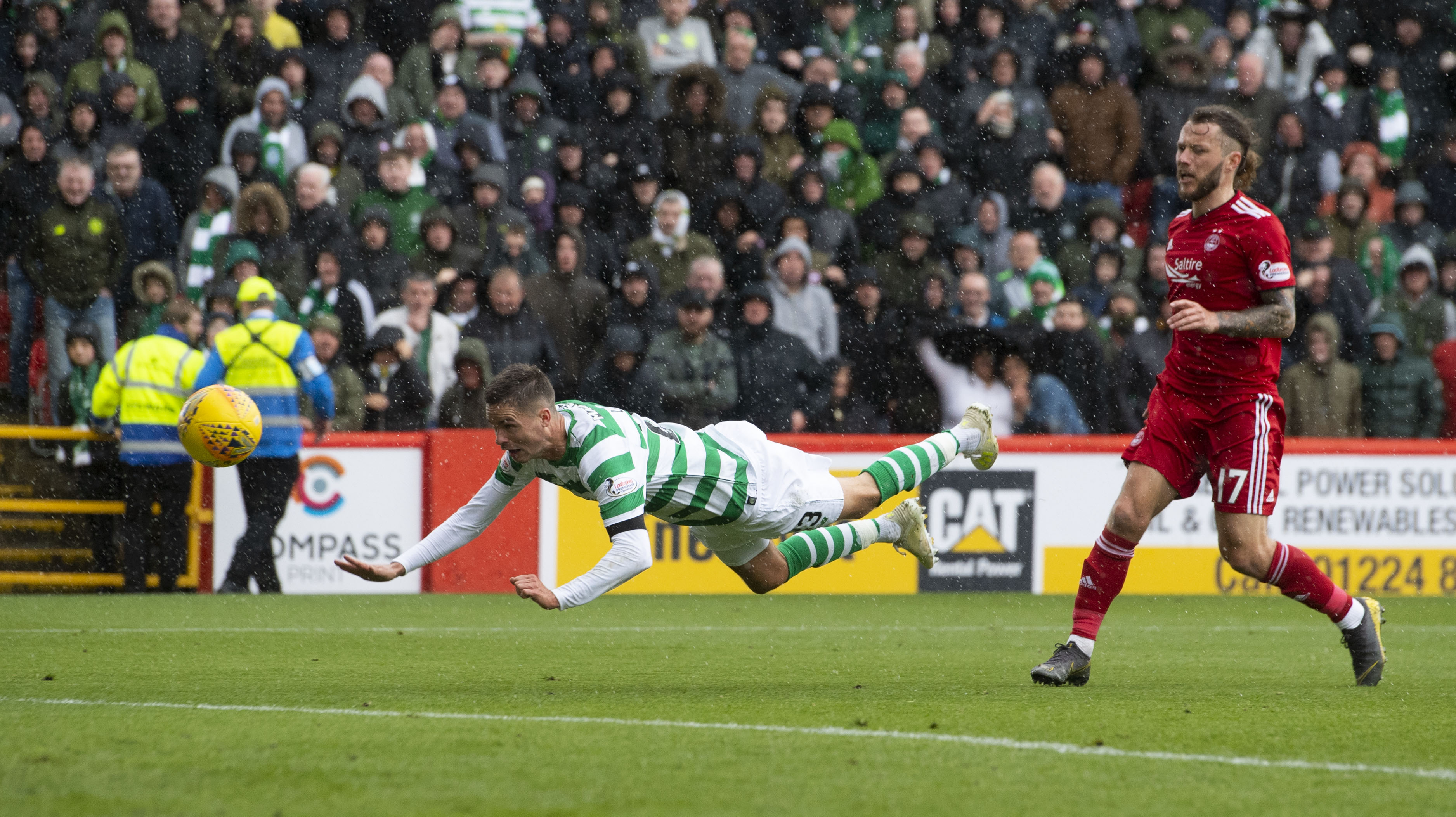 Celtic's Mikael Lustig scores to make it 1-0.