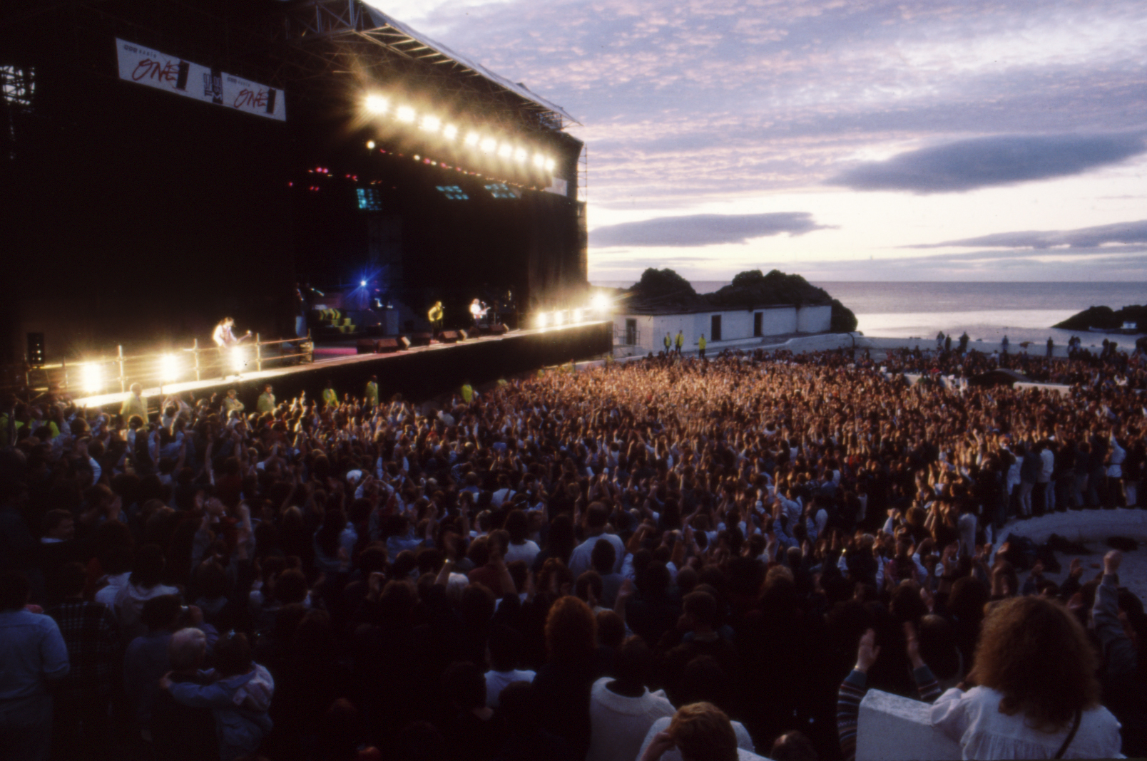 Wet Wet Wet play to thousands of fans at Tarlair Swimming Pool near Macduff on June, 25 1994.