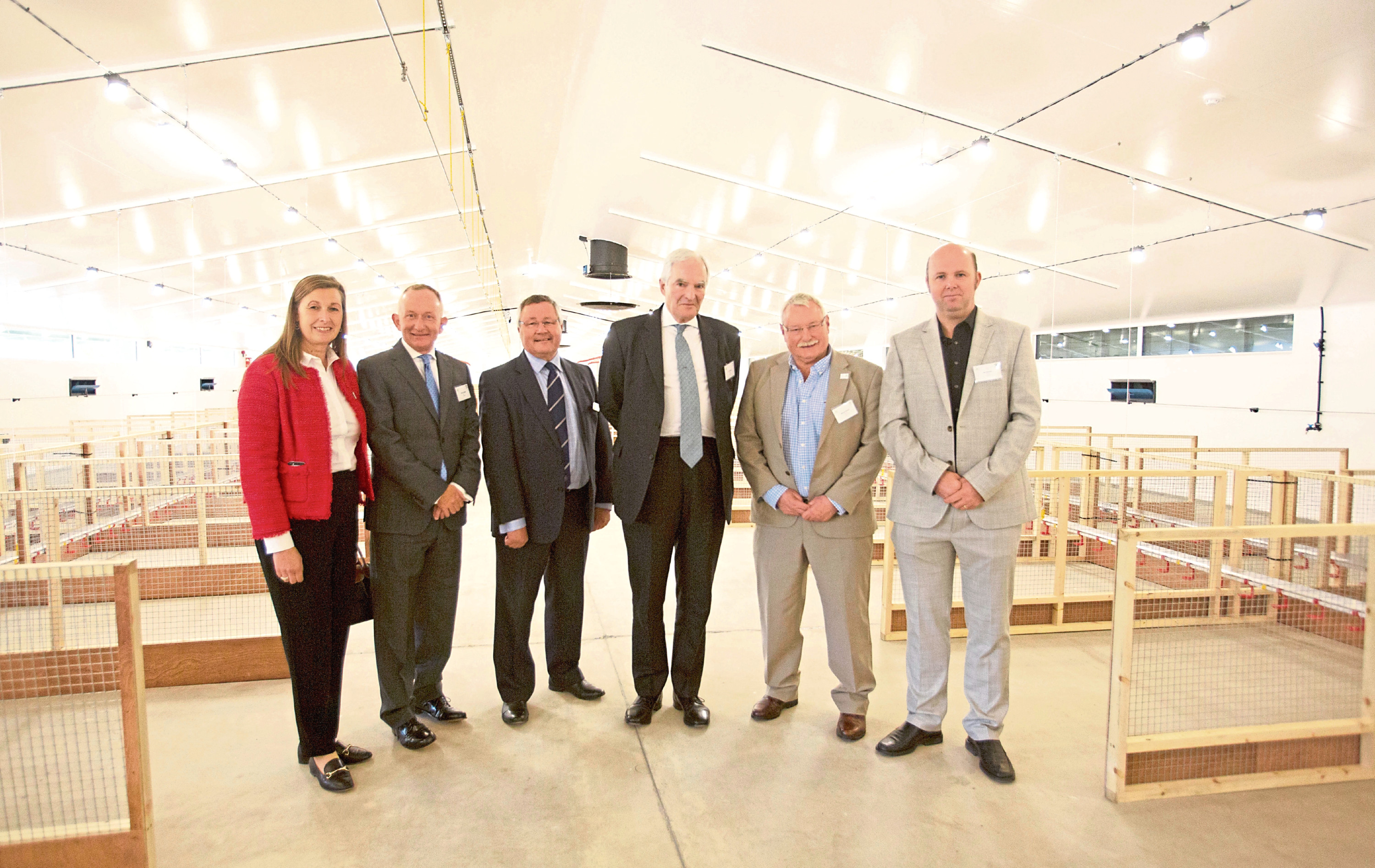 CI EL chief executive Lyndsay Chapman, Mike Cantlay, CI EL chairman Tim Bennett, Lord Henley, Professor Powell, and
Dr Jos Houdijk, SRUC Professor of Animal Nutrition and Health at the opening of Allermuir Avian Innovation and Skills Centre