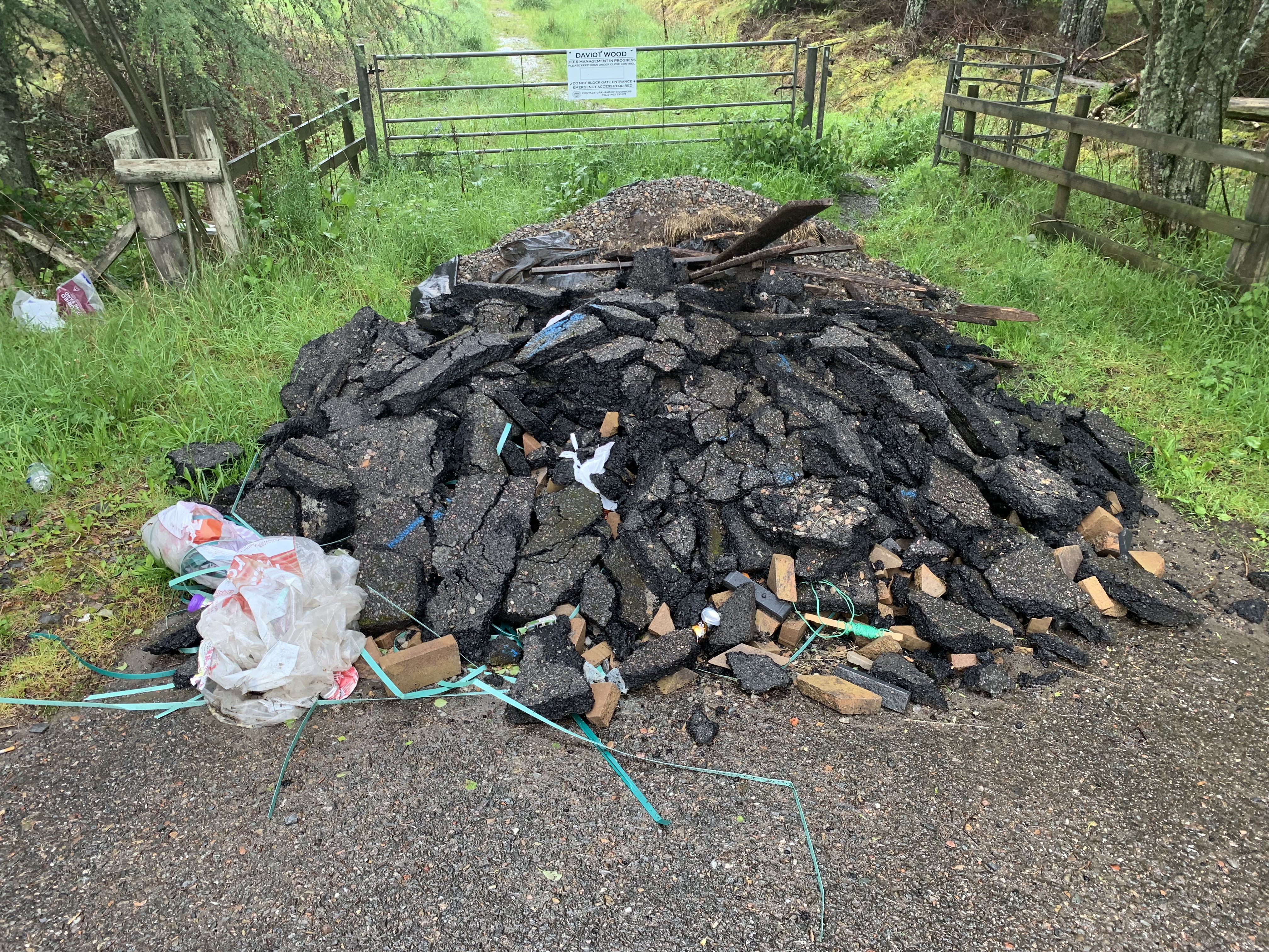 Rubbish dumped in lay-by on A9.