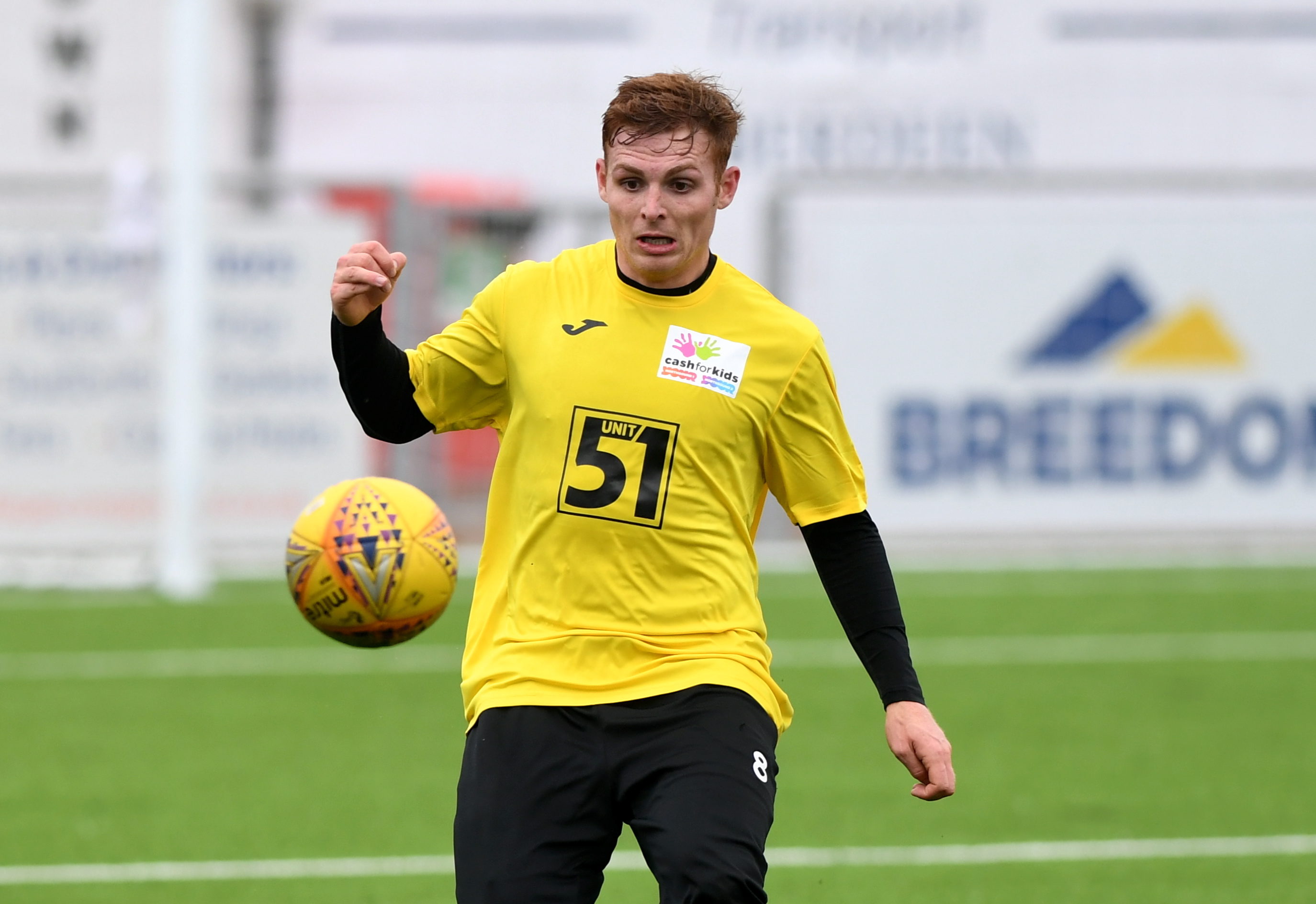 Fraser Fyvie is training with Dundee.