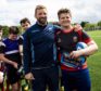 18/06/19
SCOTLAND TRAINING CAMP
CANAL PARK - INVERNESS
Scotland's John Barclay meets the fans