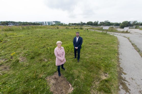 Councillor Jenny laing and Gordon Pirie CBRE