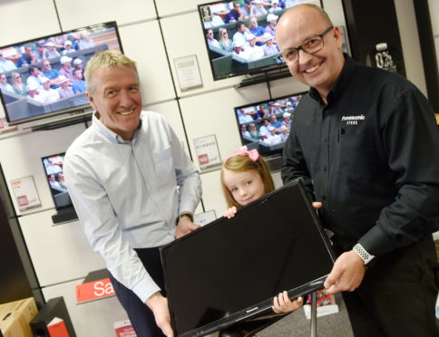 Amelia Muir Charlie Bloe, Clinical Manager of the unit and on the right Michael Freeman, owner of the Panasonic shop in Inverness.