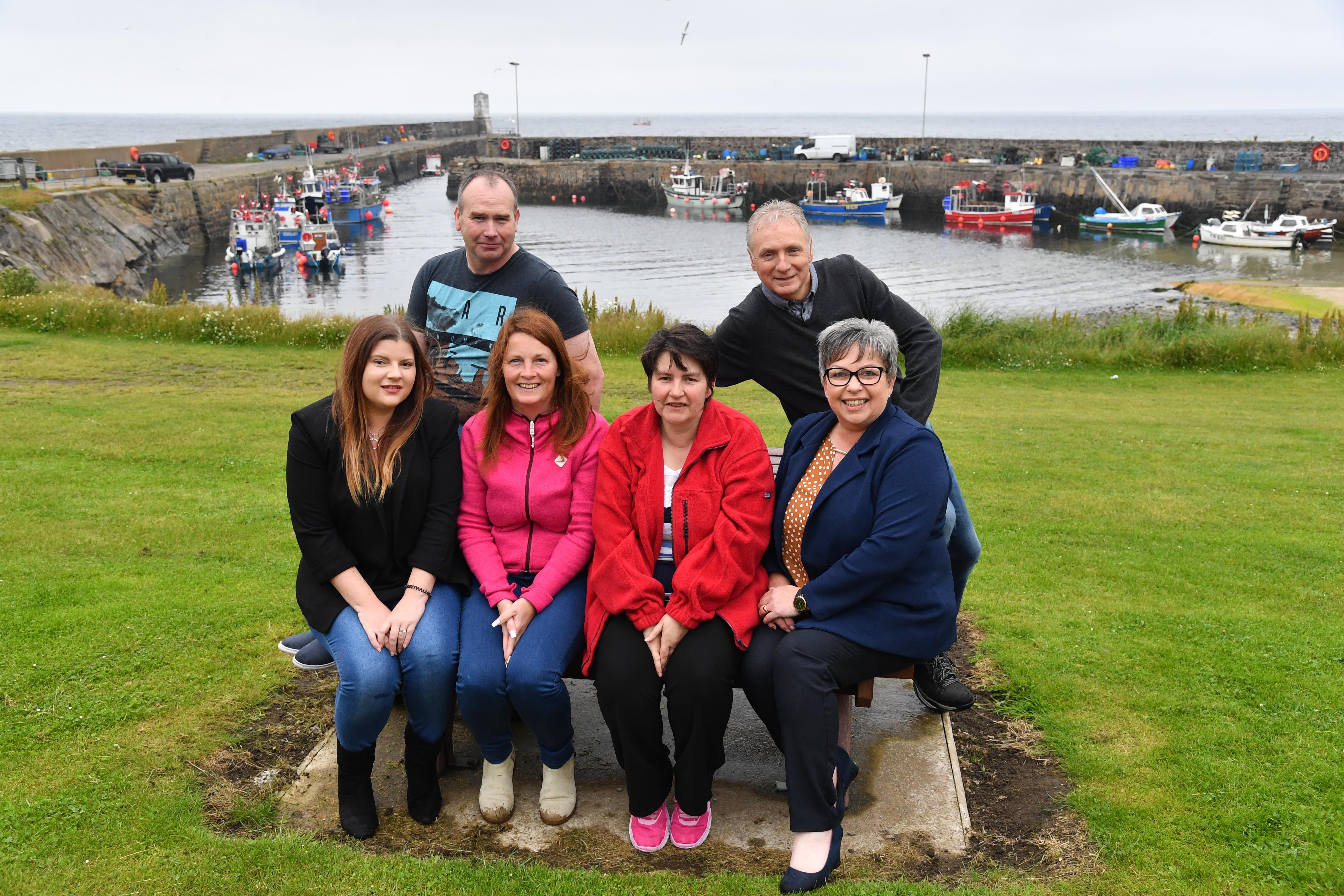 The fundraising committee behind the harbour day.