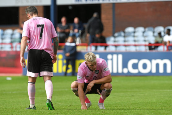 Peterhead struggled to defeat against Raith Rovers.