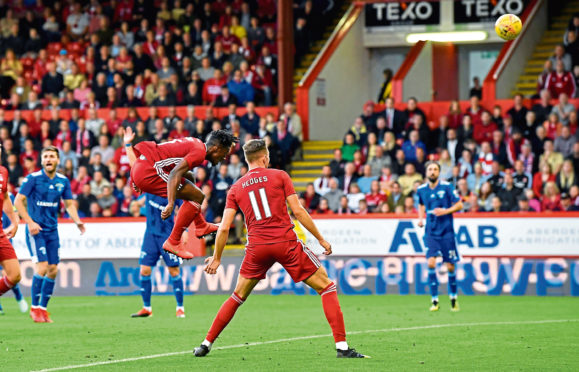 Greg Leigh scoring against FC Chikhura Sachkere.